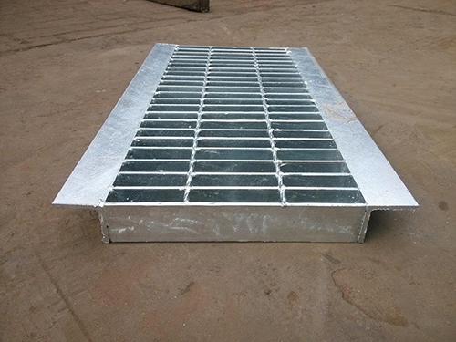 安裝溝蓋板的時(shí)候需要注意什么？